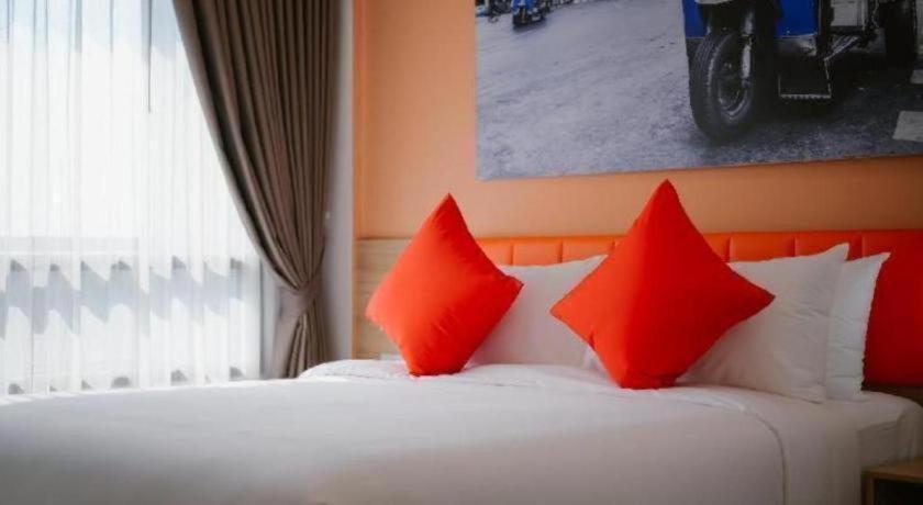 7 Days Premium Don Meaung Airport Hotel 3*