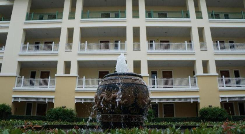 The One Hotel