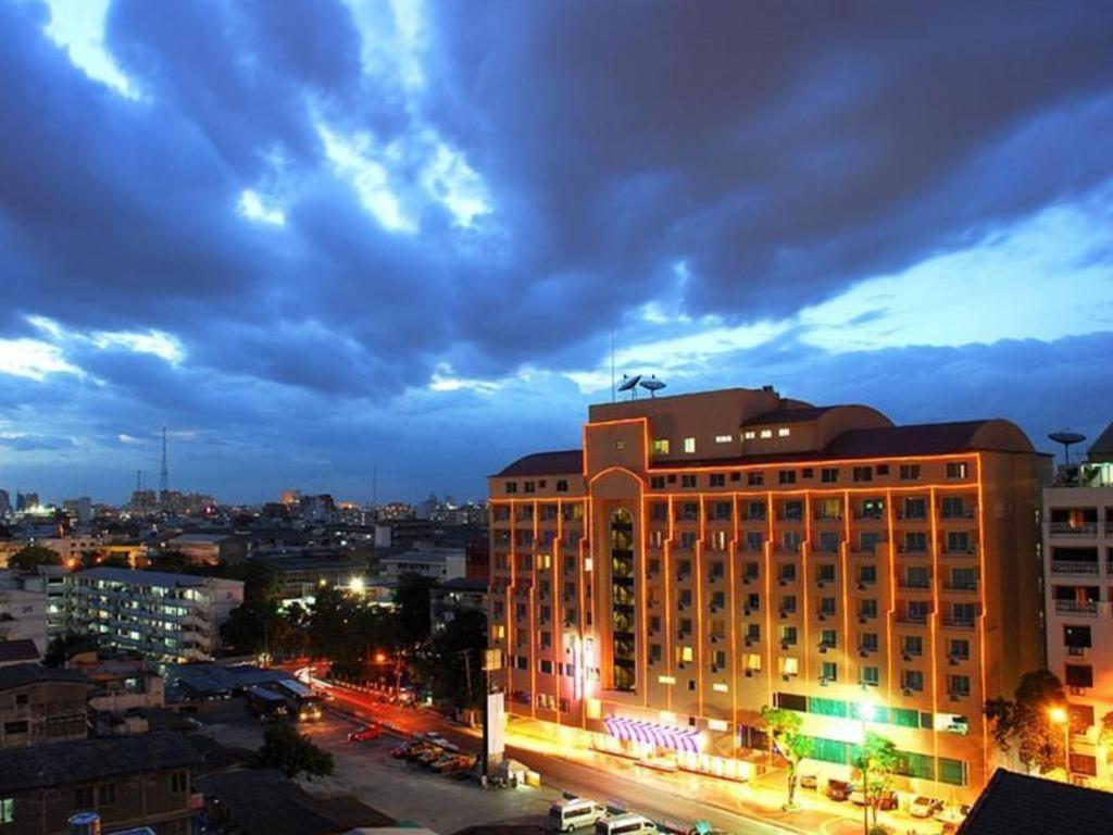 Hotel Hip 3*