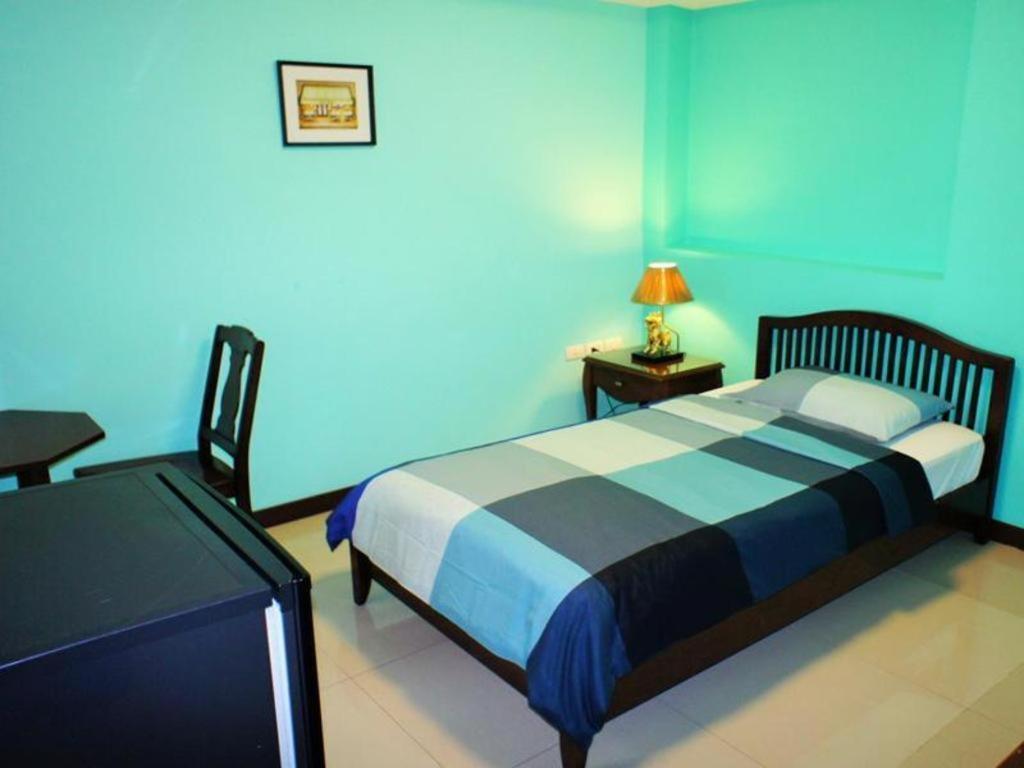 Sunflower Place 3*