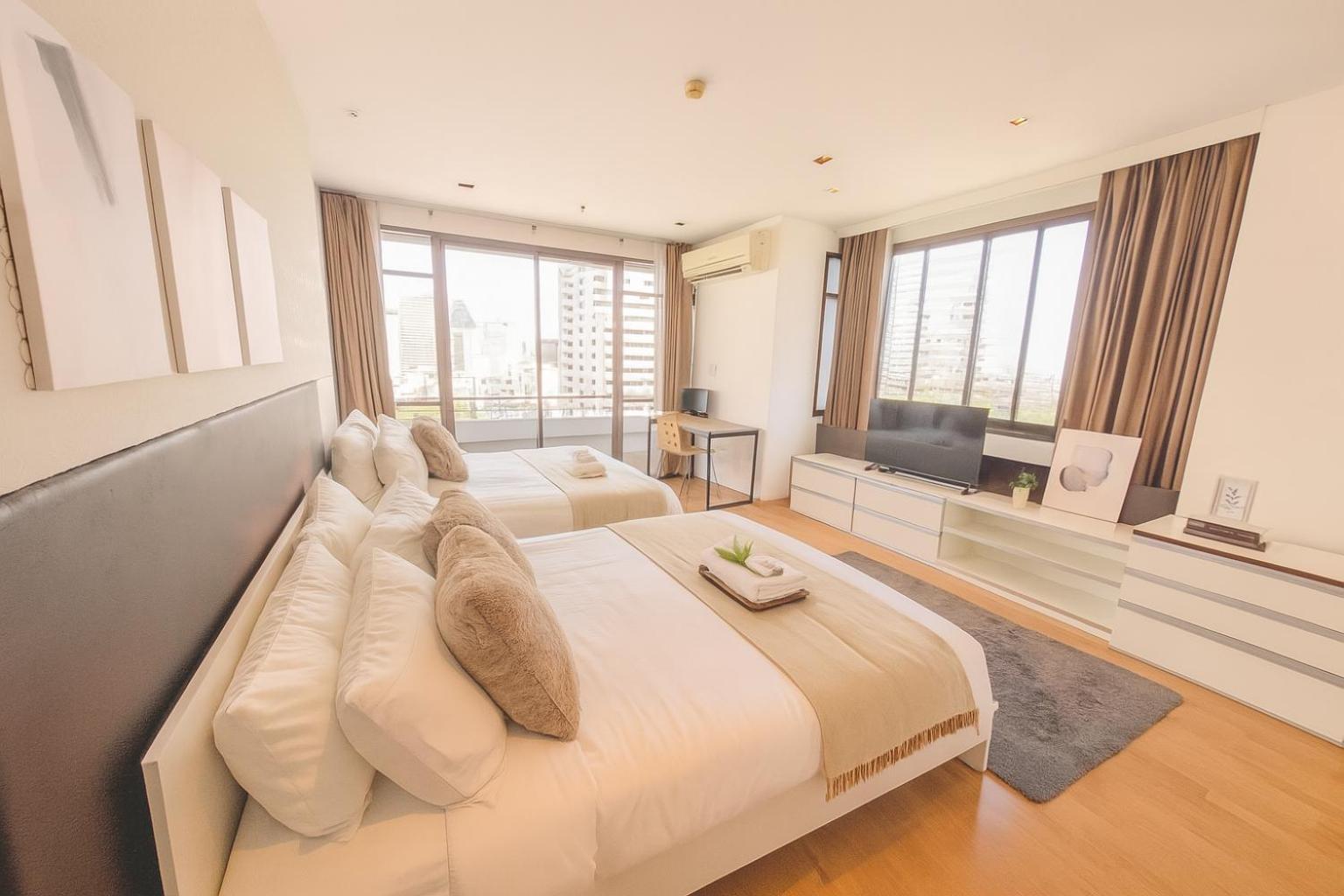 Executive 2 Beds Nana Bts 5 Mins Apartment Bangkok