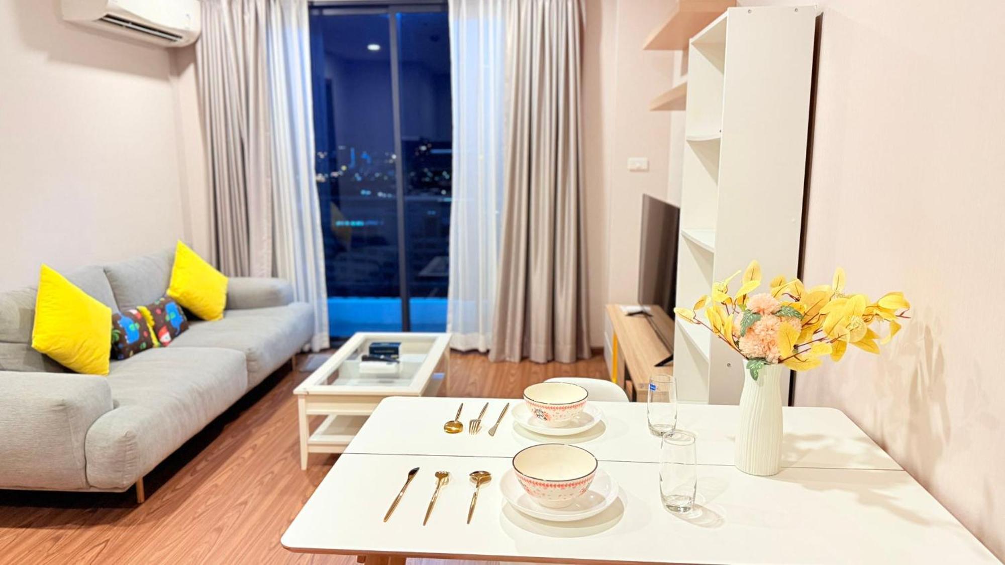 Artisan Ratchada Huge 1br * Bangkok