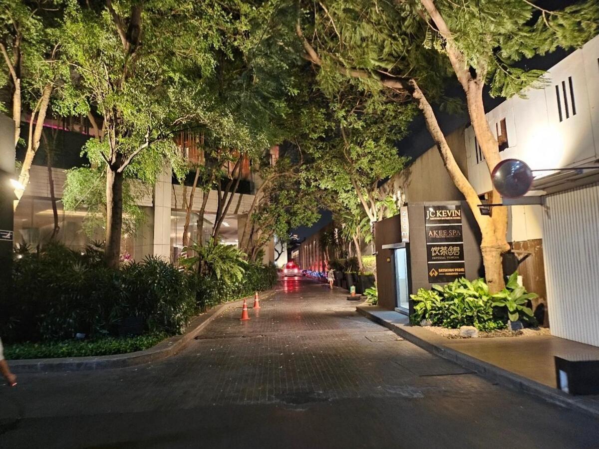 Appartement Sathorn Sky View Rooftop Bar *