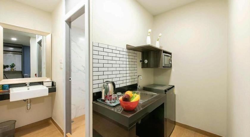 Metro Ratchada 36 Hotel 3*