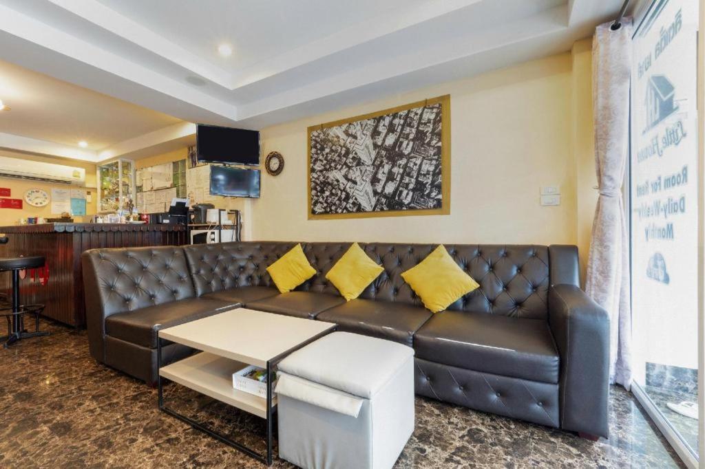 Hotel Oyo 818 Suksomboon Bangkok