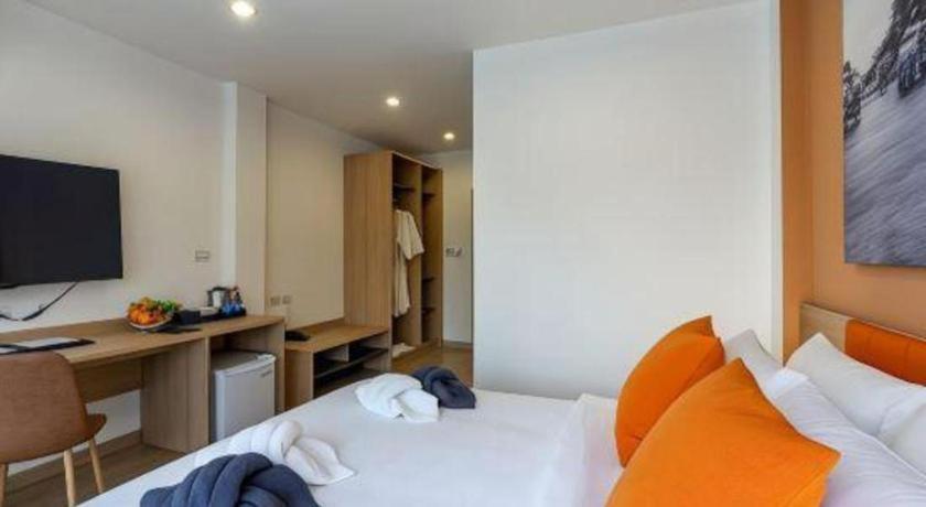 7 Days Premium Don Meaung Airport Hotel