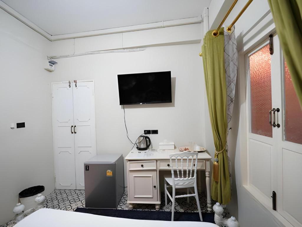 Hotel 2499 Heritage Chinatown By Roomquest Bangkok