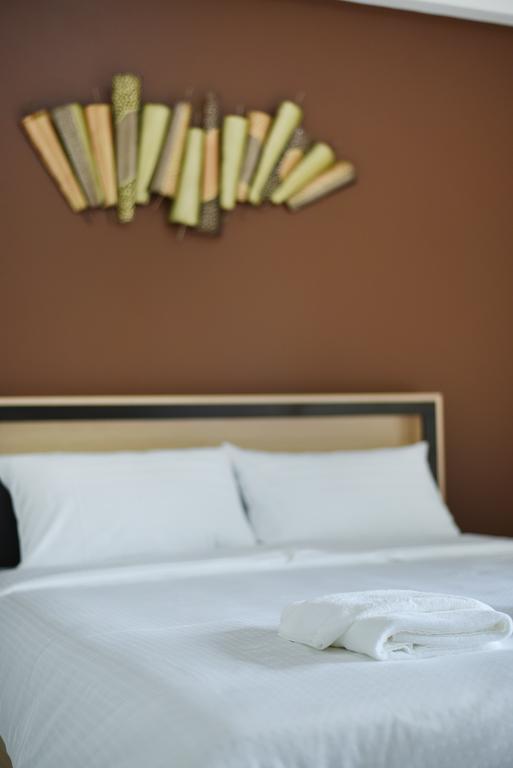 B32 Khách sạn hẻo lánh 4*