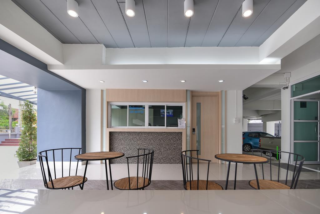 B32 Khách sạn hẻo lánh 4*