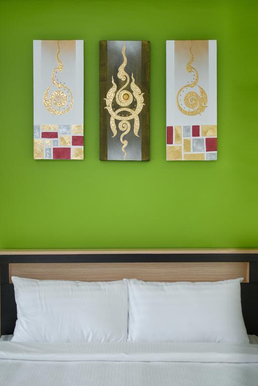 B32 Khách sạn hẻo lánh Bangkok