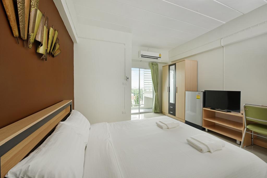 B32 Khách sạn hẻo lánh