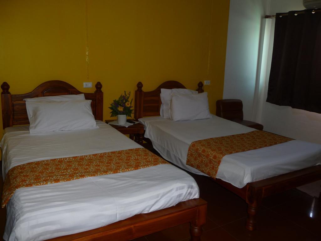 For 2* Bangkok