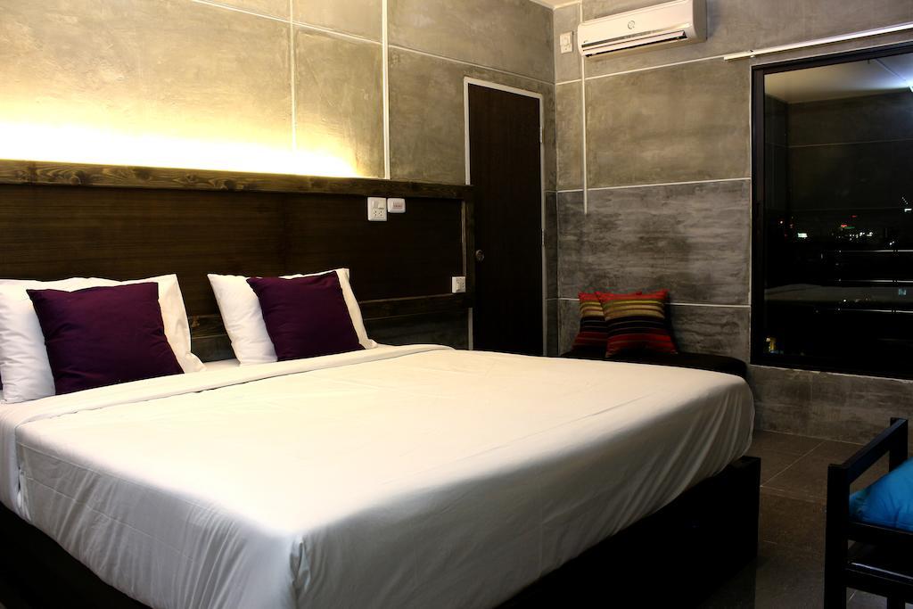 Hotel 68