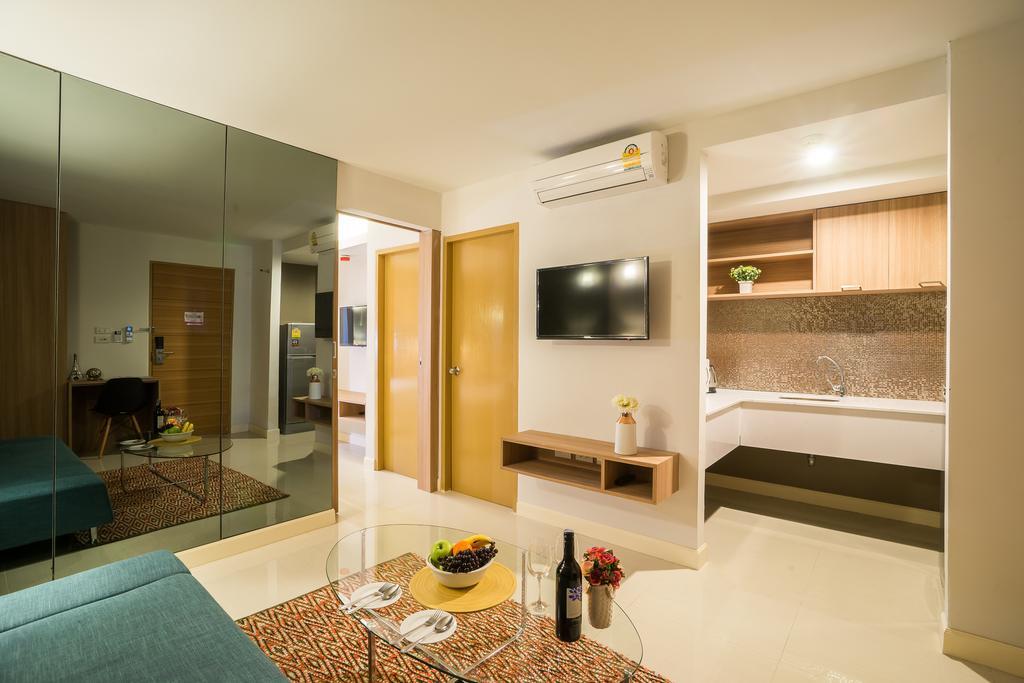 Beyond Penginapan Bangkok
