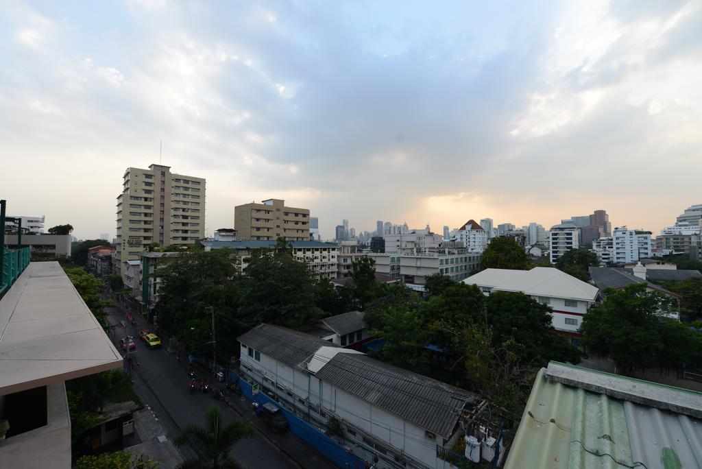 Happy 2 Vertshus Bangkok