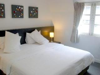 24 Hotell