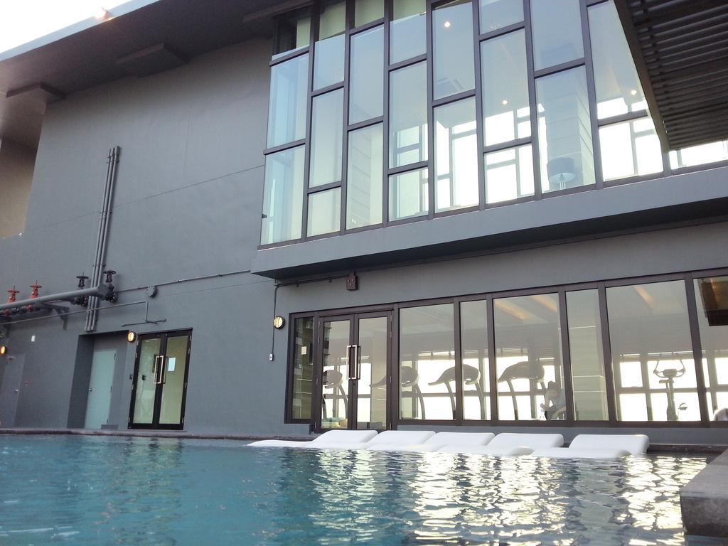 Bluetel Residence Tiwanon Station Bangkok