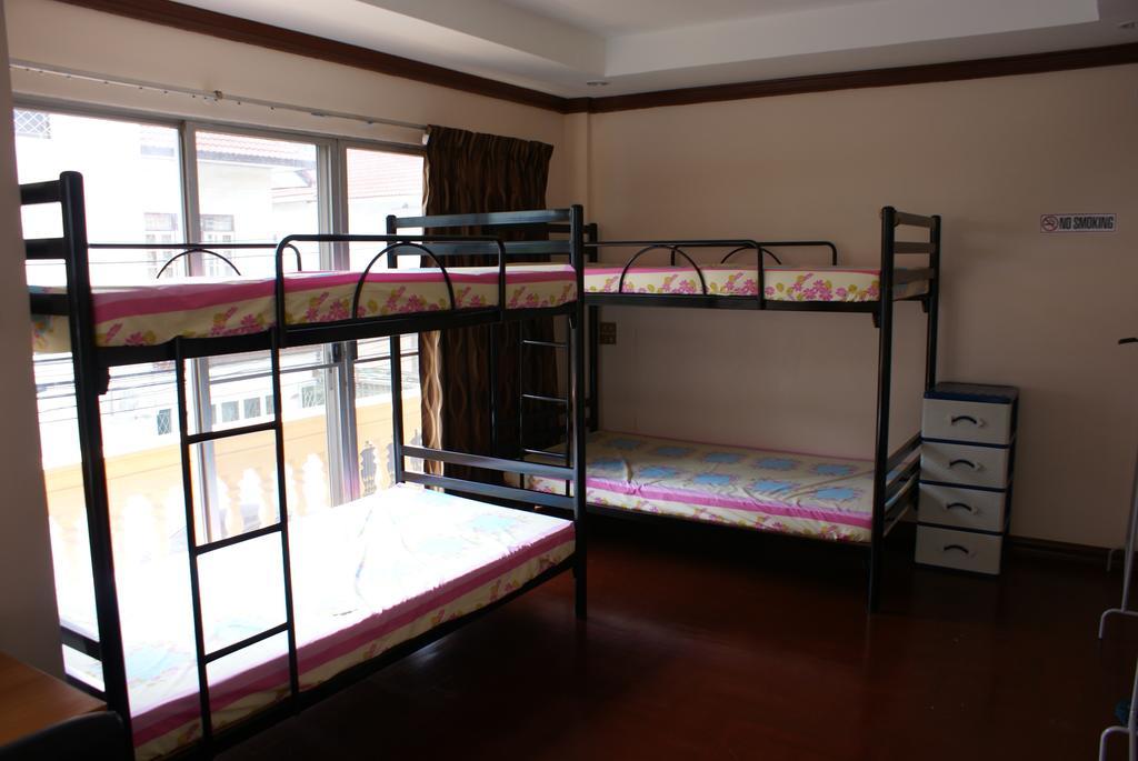 Bed's Friend Aparthotel 3*