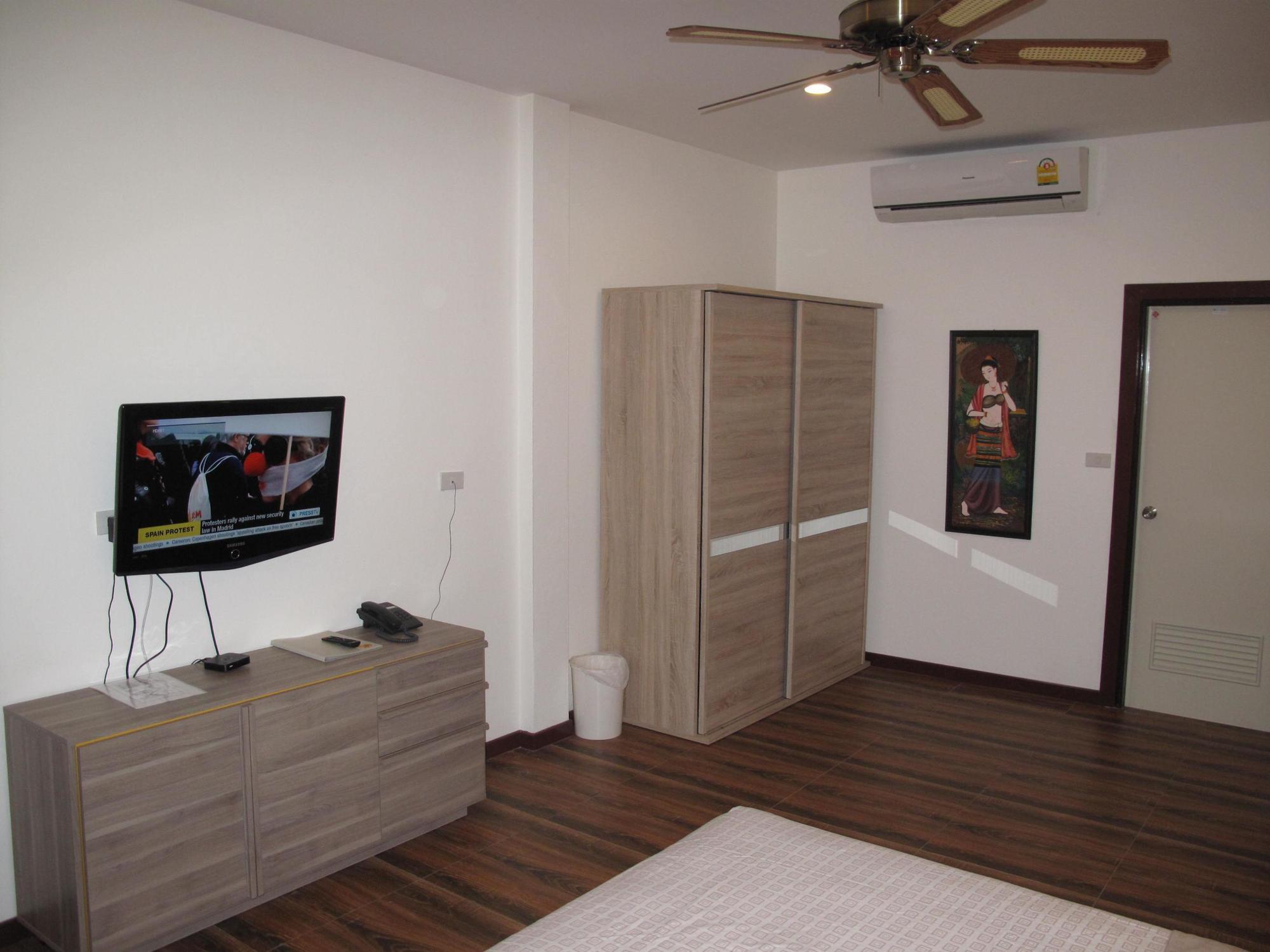 Khách sạn Qg Bangkok