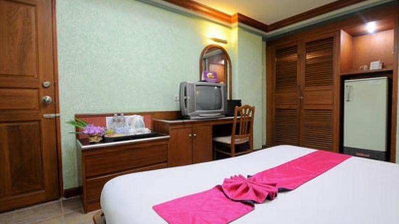 Royal Sukhumvit Lodge