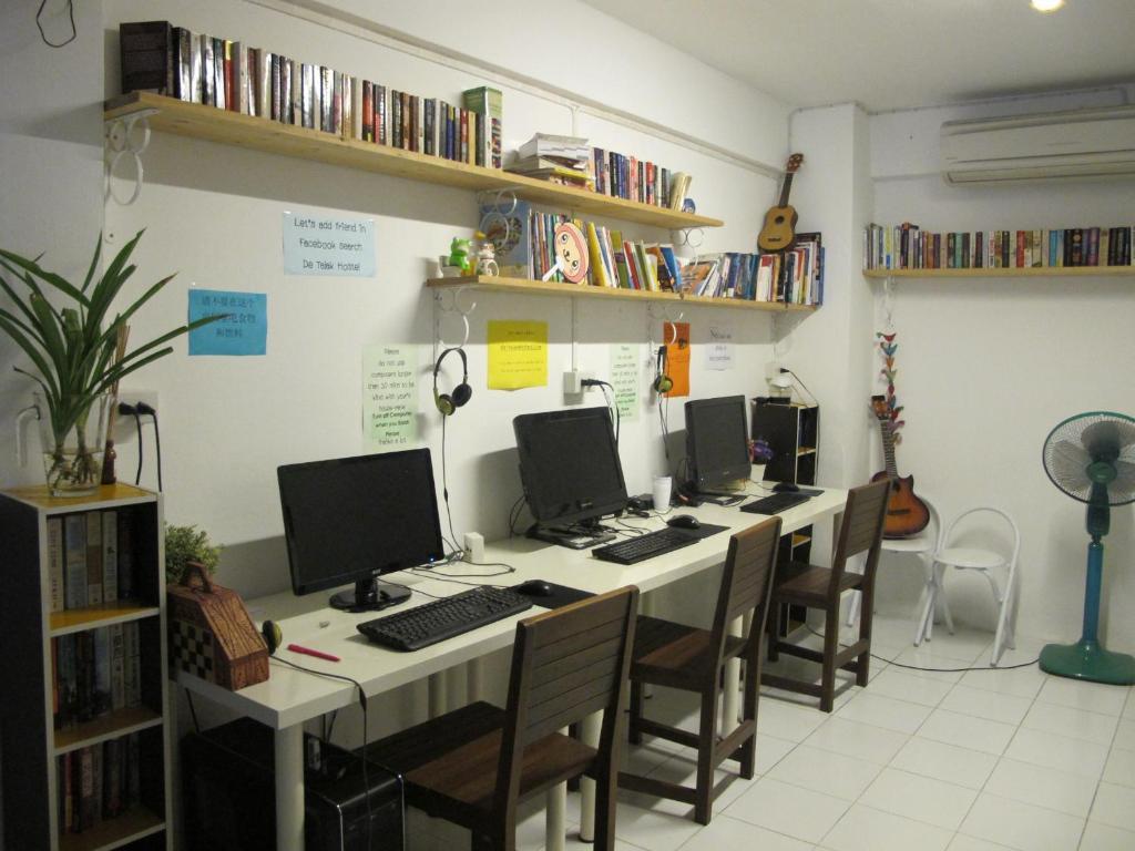 De Talak Hostel *