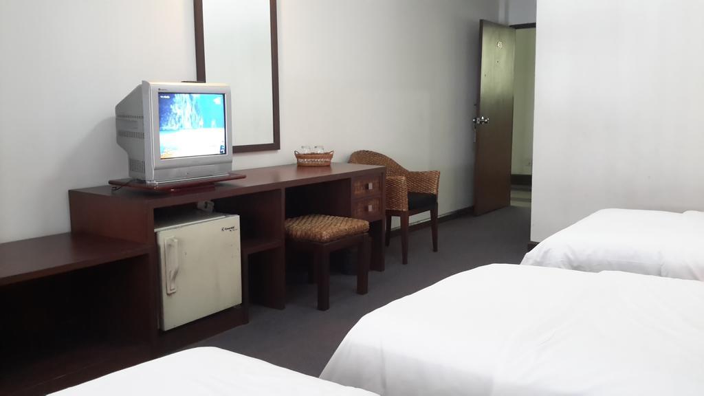 The Pavilion Place Hotel