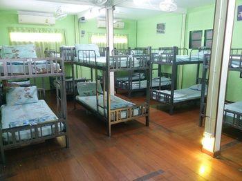 Nhà trọ Baan Chanasongkram Bangkok