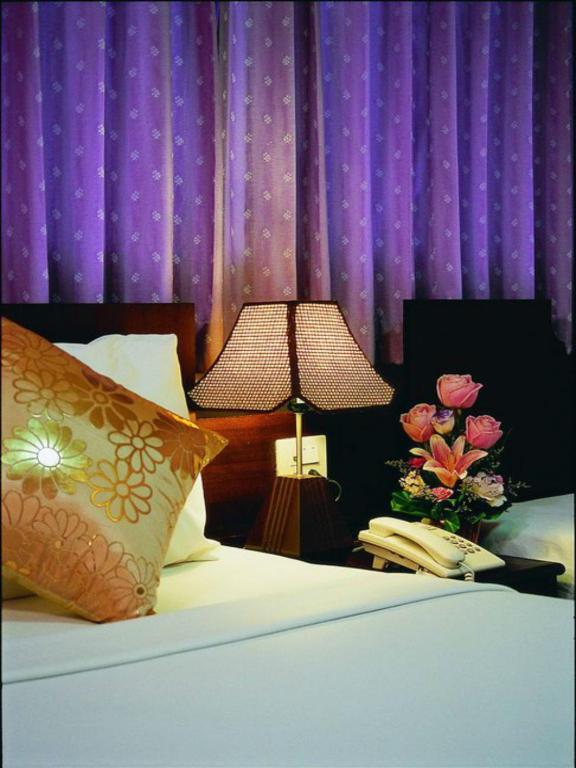 Queen Lotus 3* Bangkok