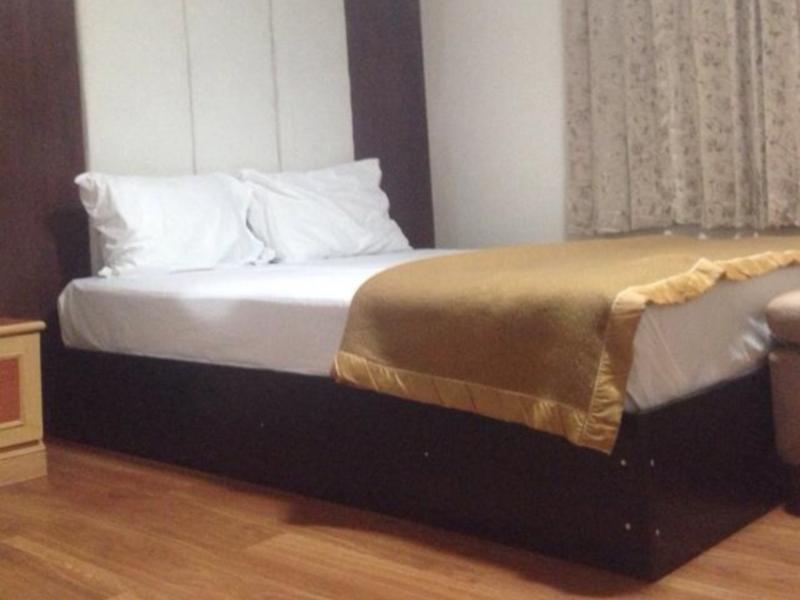 Hotel Tim Place - Bts Phra Khanong Bangkok