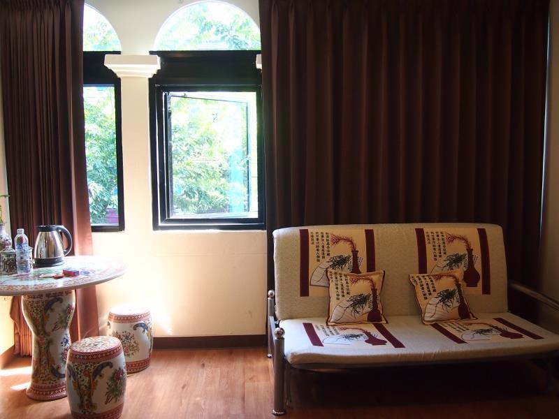 Hotel Longzhu 2*