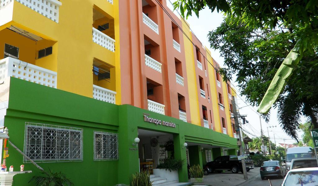 Casa de hóspedes Thanapa Mansion *