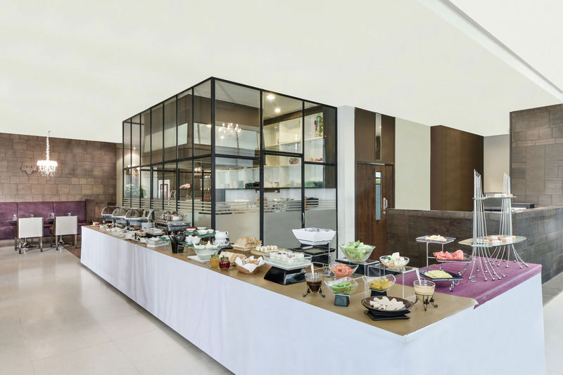Khách sạn Centre Point Sukhumvit Thong-lo
