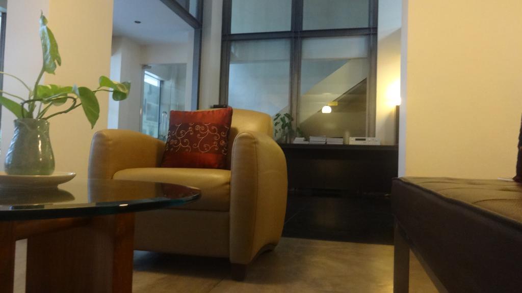 Herberg Mango Bedroom 2*