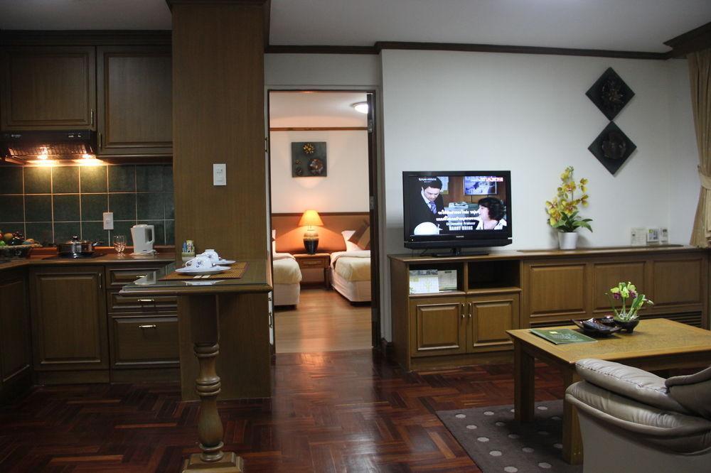Yellow Ribbon Hills, Boutique Bangkok