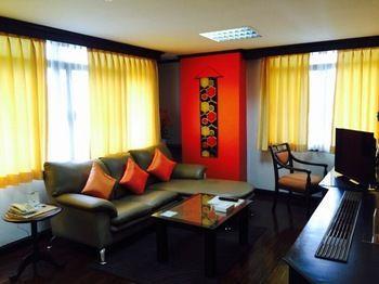 Hotel Yellow Ribbon Hills, Boutique