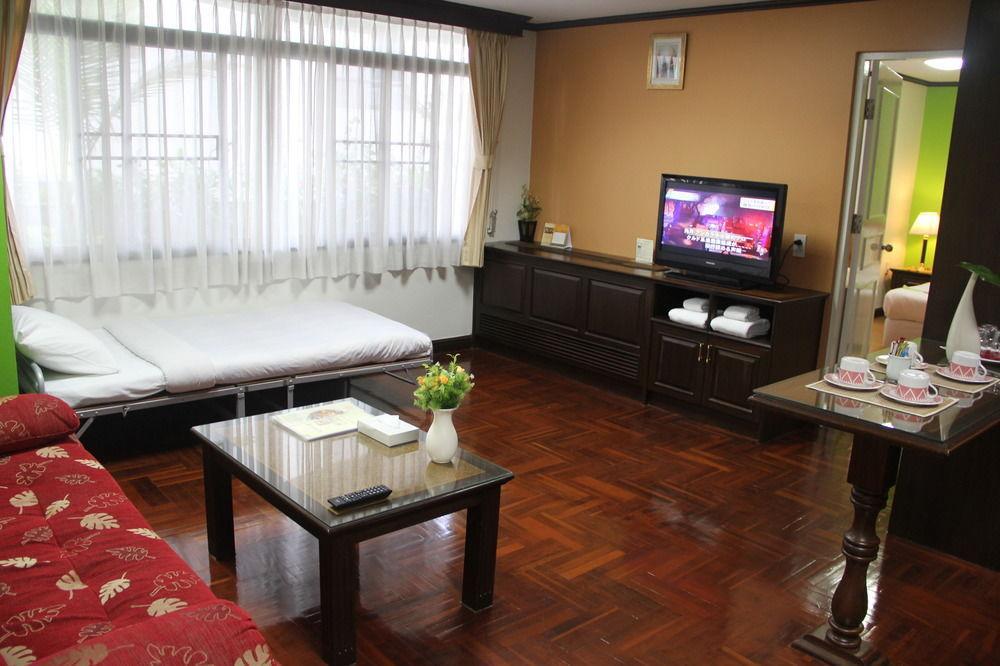 Hotel Yellow Ribbon Hills, Boutique Bangkok