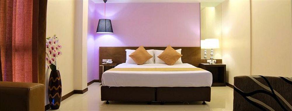 Hotell Grand Alpine Bangkok