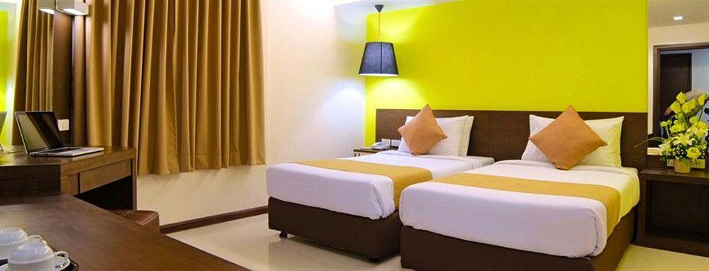 Khách sạn Grand Alpine Bangkok