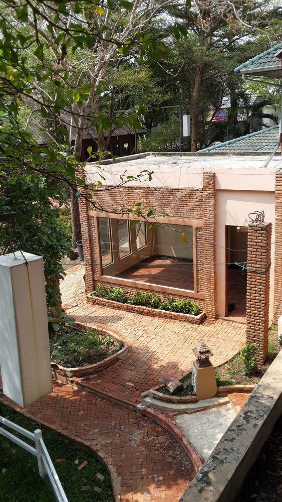 Homestay Nontnatee And Restaurant