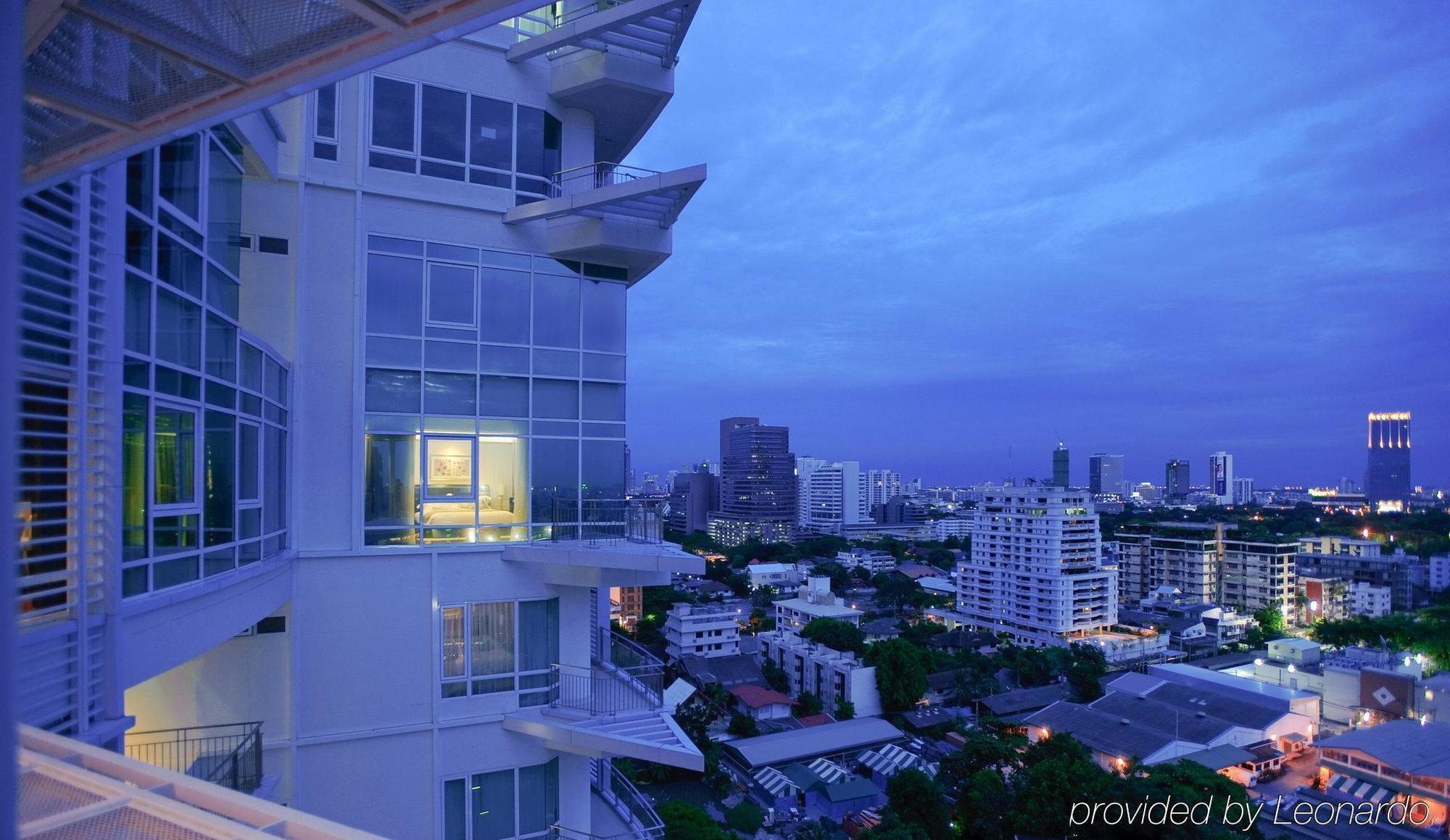 Dusit Ratchadamri, Hotel