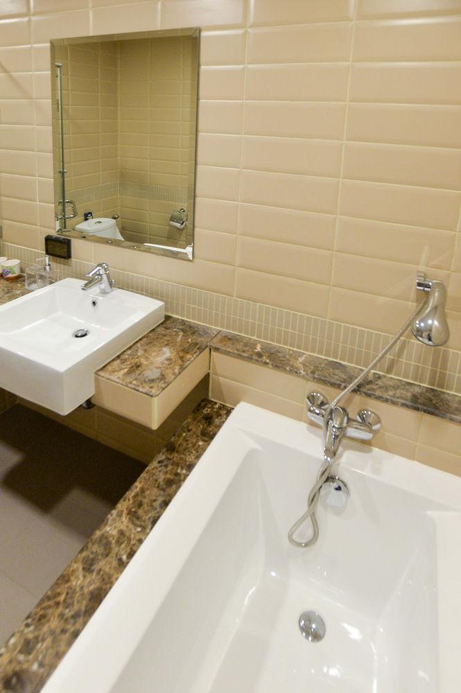 The Pad Silom Serviced *