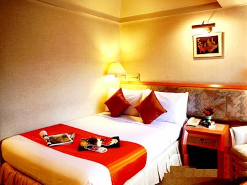 Hotel Sawasdee Langsuan 3*