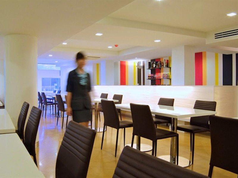 Hotell Grand Alpine Bangkok