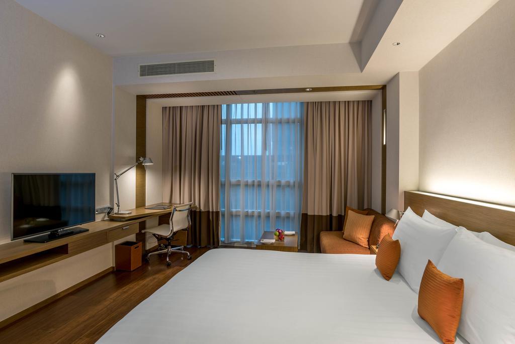 Pullman King Power
