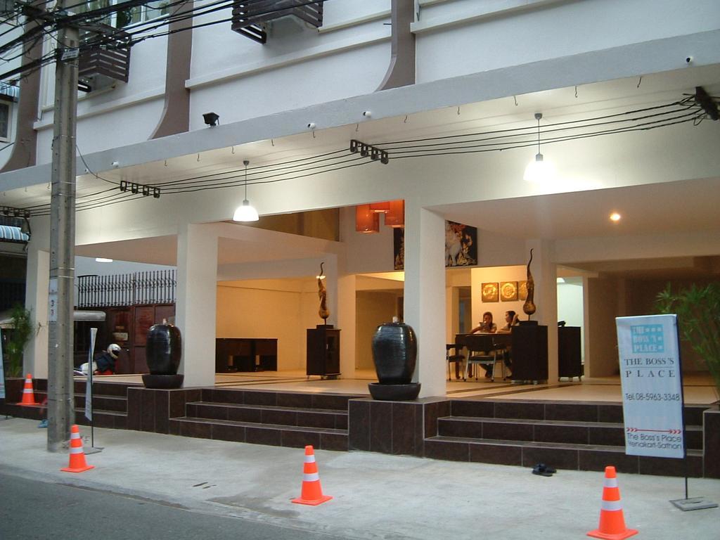 Hotell The Boss's Place Sathorn