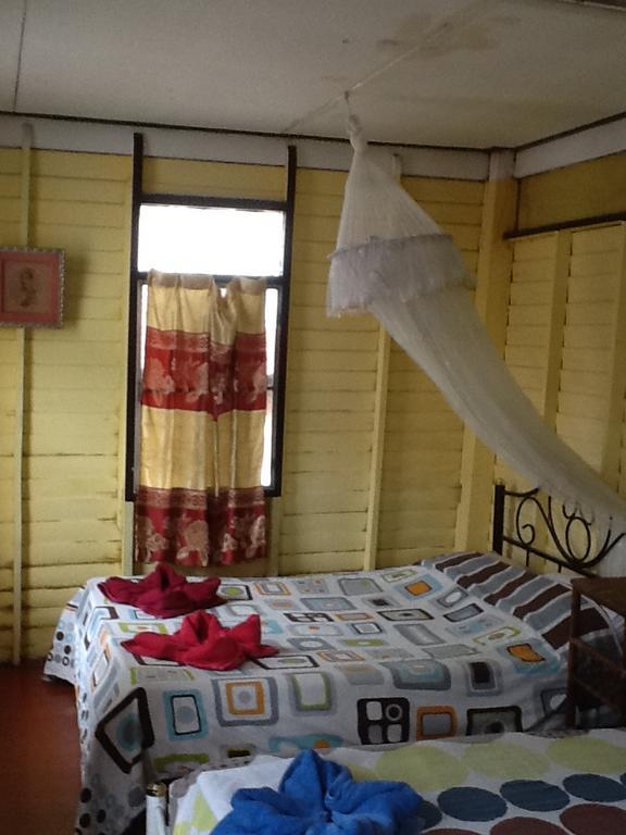 Rumah tetamu New Phiman Riverview