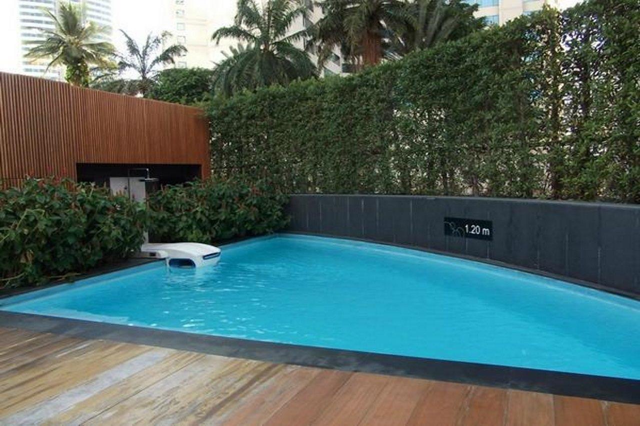 Western @20 Sukhumvit 4*