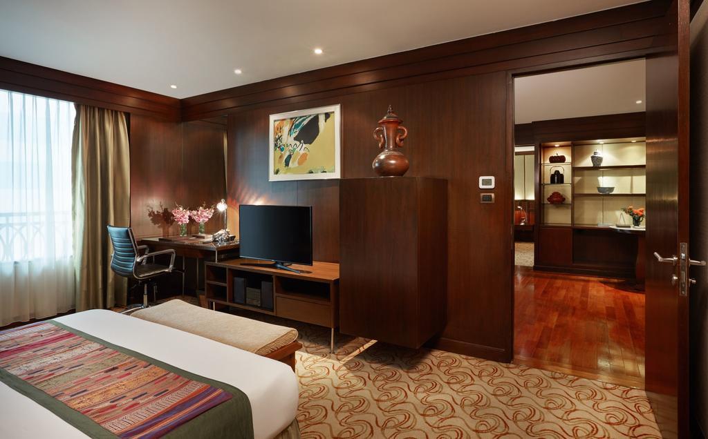 Khách sạn The Davis 4*