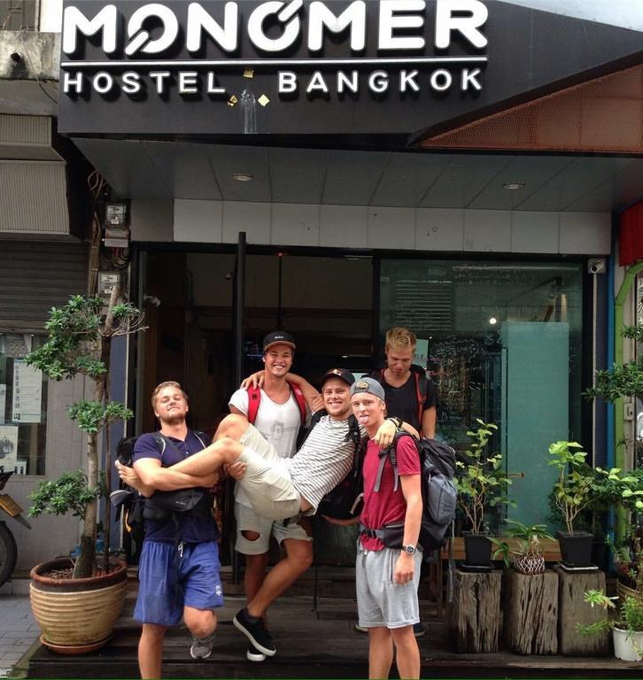 Monomer Hostel *