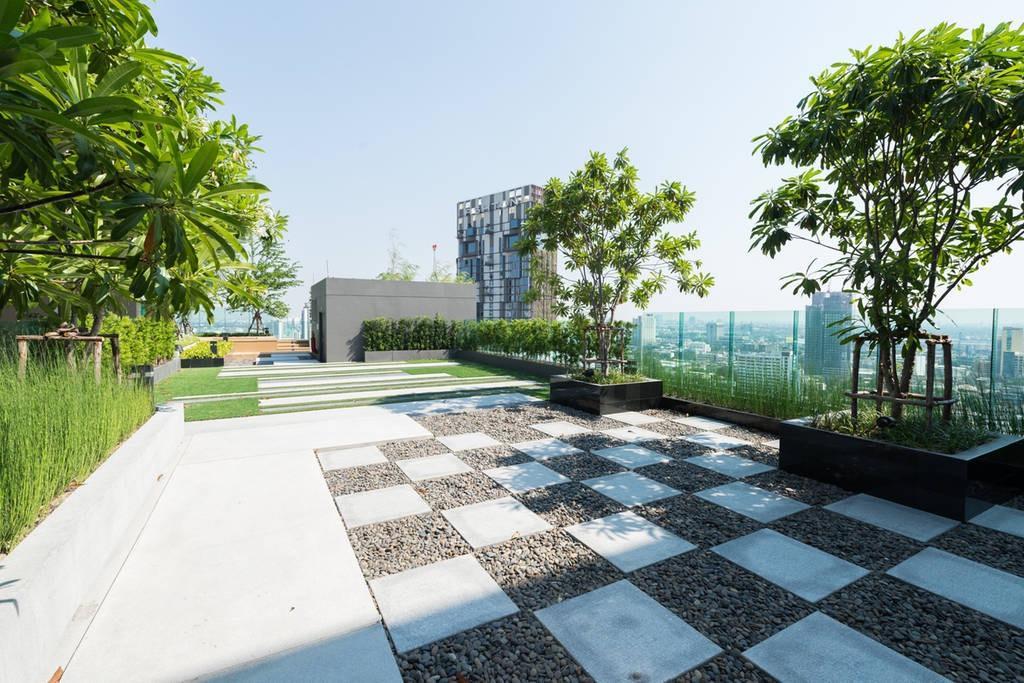 Apartment Rhythm Sukhumvit 36-38 By Jummie